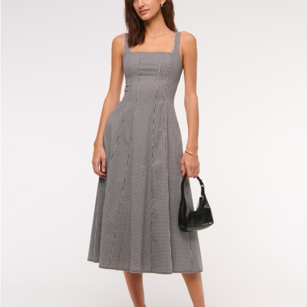 Abercrombie & Fitch Black and White Midi Dress - Picture 2 of 6